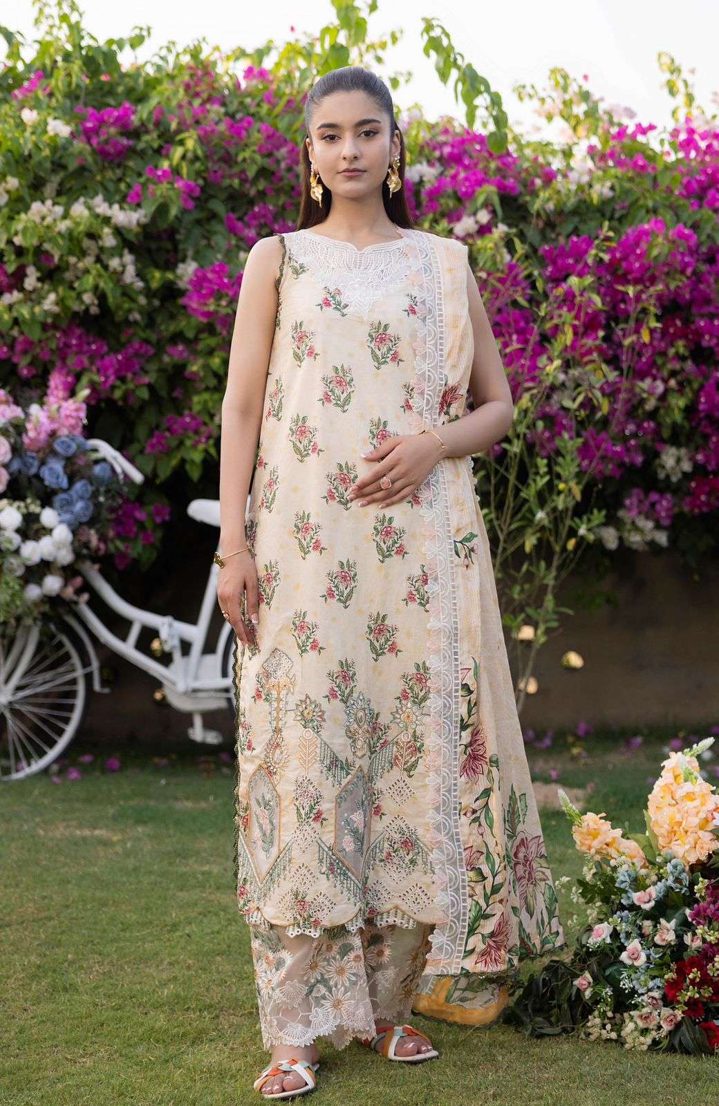 APPLIQUEKARI VOL - 03 MODEL PICS BY AL ZOHAIB TEXTILES